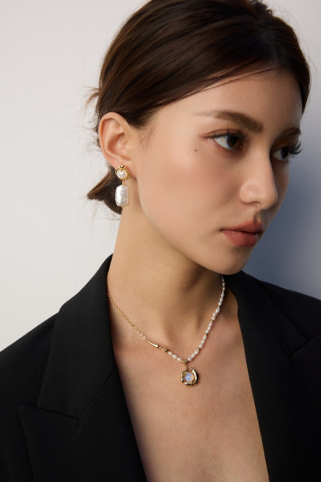 Luxury S925 Silver Opal Pearl Necklace