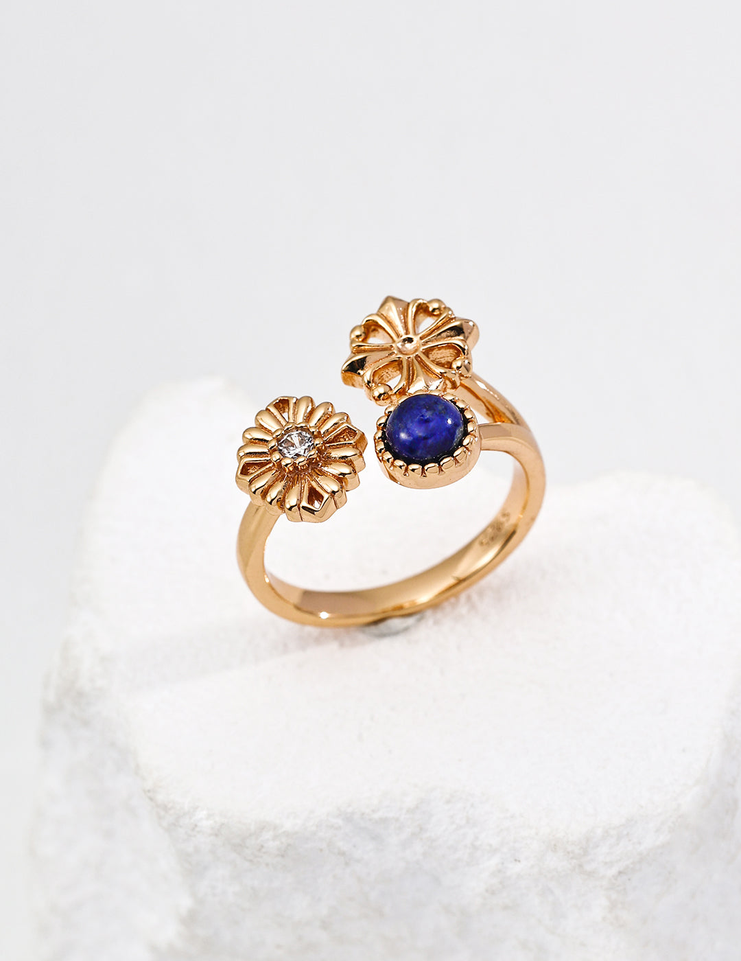 Vintage Gold Lapis Lazuli Daisy Ring & Pearl Bracelet Set