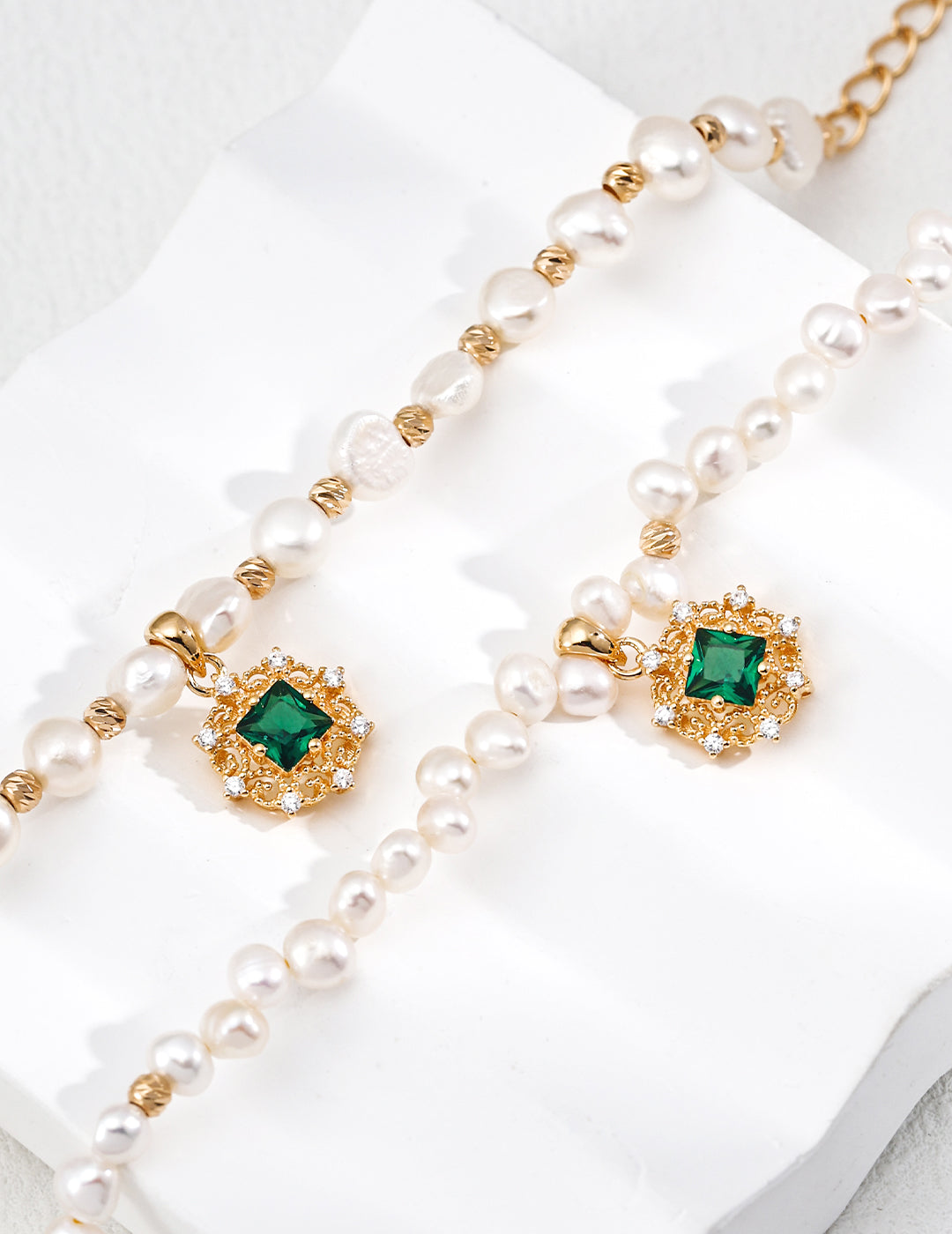 【Vintage Jewelry Set】925 Sterling Silver Gold-Plated Necklace & Bracelet with Green Gem Pendant | Elegant Gift