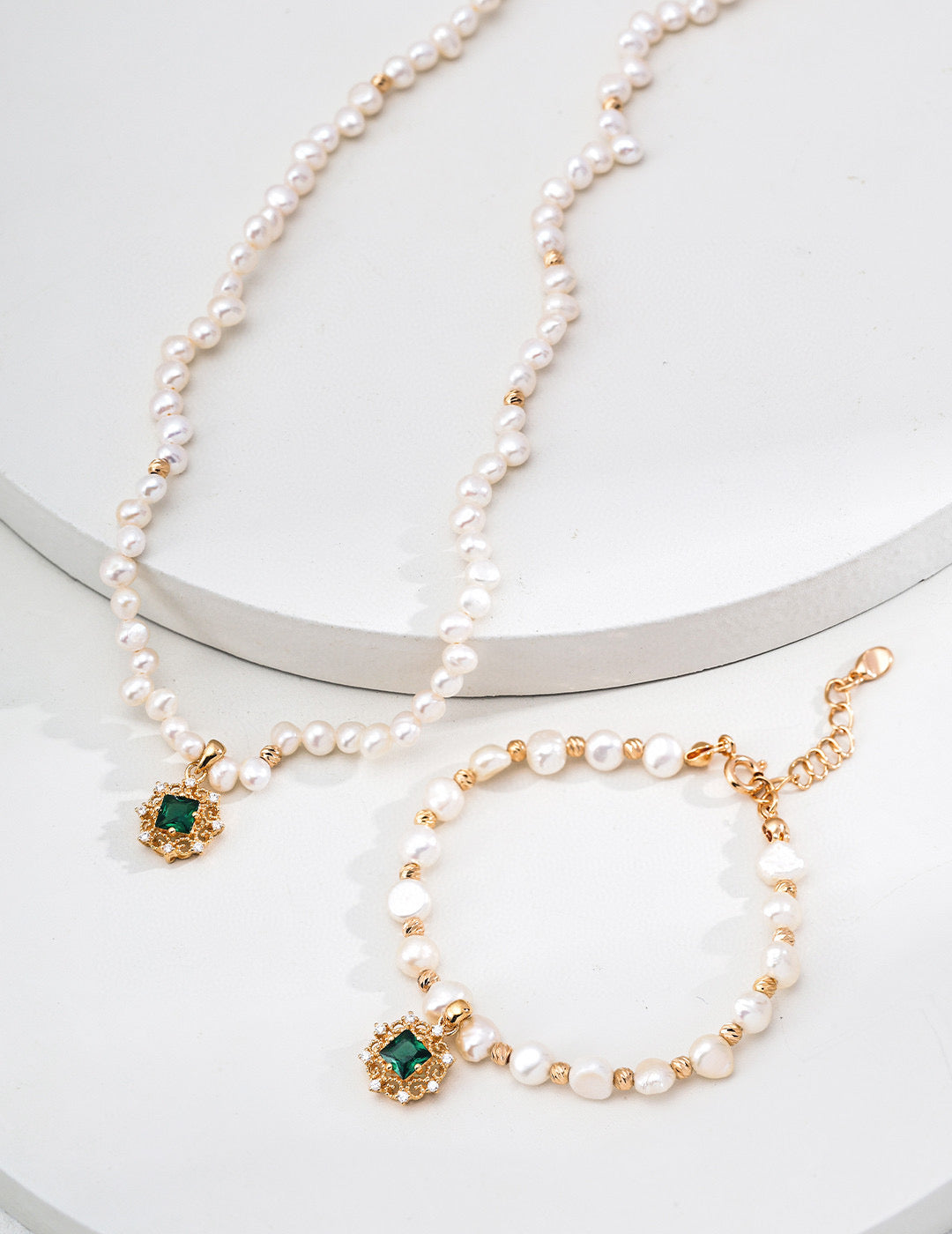 【Vintage Jewelry Set】925 Sterling Silver Gold-Plated Necklace & Bracelet with Green Gem Pendant | Elegant Gift